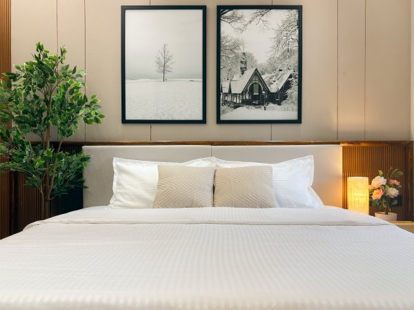 Image Title Goes Here